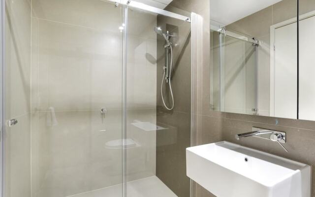 Sky City Serviced Apartment