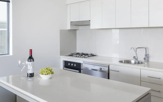 Oaks Brisbane on Margaret Suites
