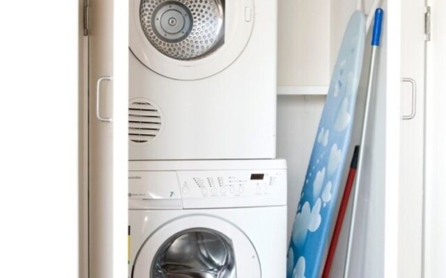 Bondi 2 Bedroom - Bondi and Tamarama Views