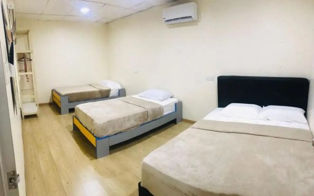 Pak Long Shoplot Homestay 2