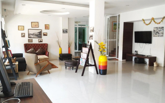 S2S Queen Trang Hotel