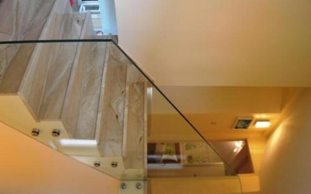 Apartment Allure
