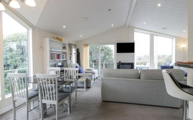 Oyster Bay Lodge
