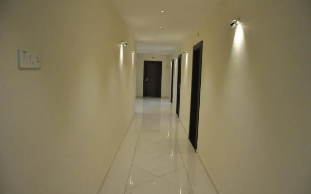 Shivdhara Hotel & Residence