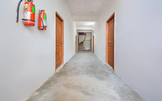 SPOT ON 66793 Kazmi Guest House