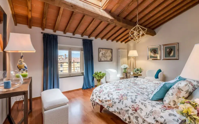 De Nobili Penthouse in Lucca