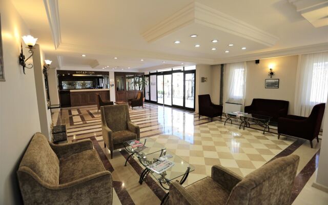Montania Special Class Hotel