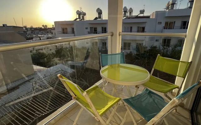 00 HA - HA De Co B in Ayia Napa