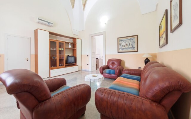 Crisilla Guest House