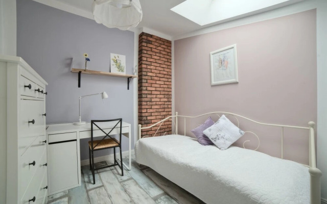 Alluring Apartment Bonerowska street