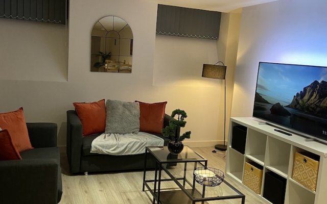 Captivating 2-bed Apartment in Bradford