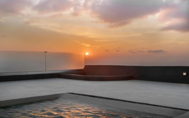 Pearl Inn 4* Hotel