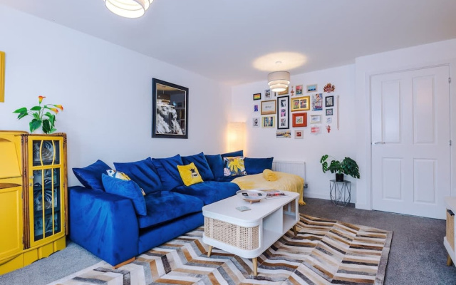 Ideal for Business Long-term Guests Free Parking