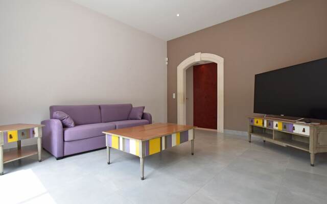 Attractive Holiday Home in Vézénobres With Swimming Pool