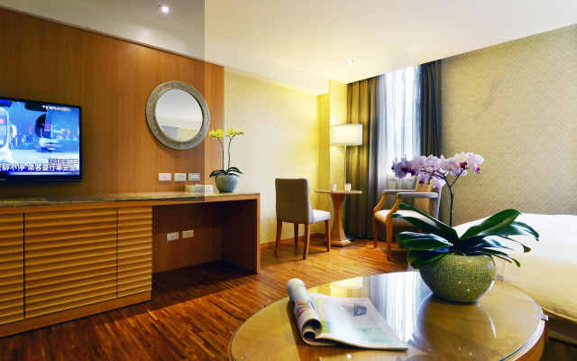 Apollo Hotel