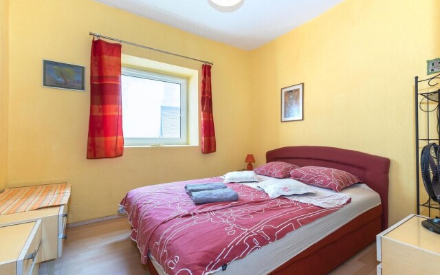 Nice Home in Vodice With Wifi and 2 Bedrooms