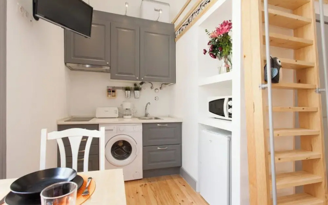 Studio Apartment Located Central Lisbon