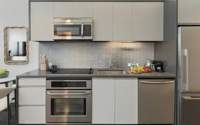 Luxury Apartments by Hyatus Downtown Boston