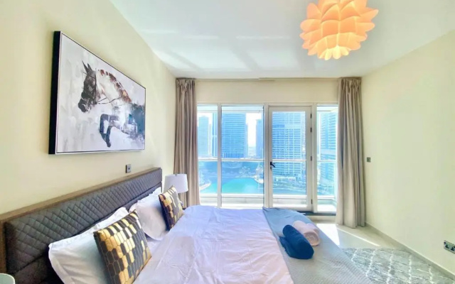 Marco Polo - Striking Lake Views at JLT | 1 BR | 2 Balconies