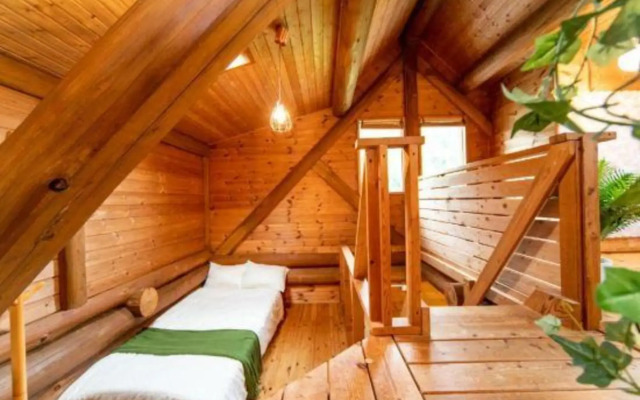 Awaji Seaside Log House