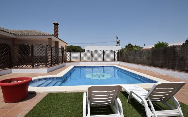 Luxurious Villa in Vejer de la Frontera With Swimming Pool