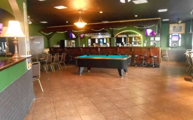 Executive Garden Titusville Hotel