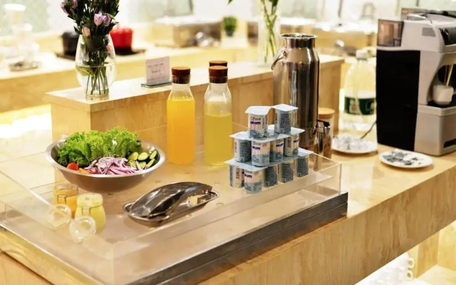 Ibis Qingdao Donghai