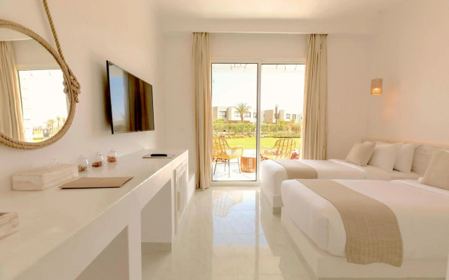 Tanoak Hotel