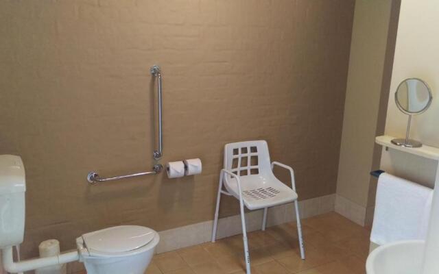 Madison Spa Motel - Adults Only