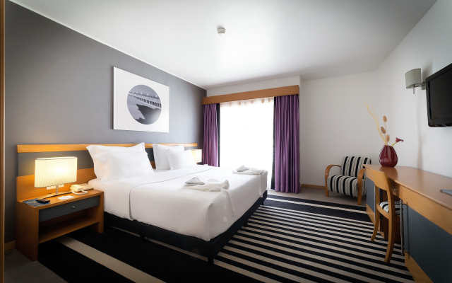 SANA Sesimbra Hotel