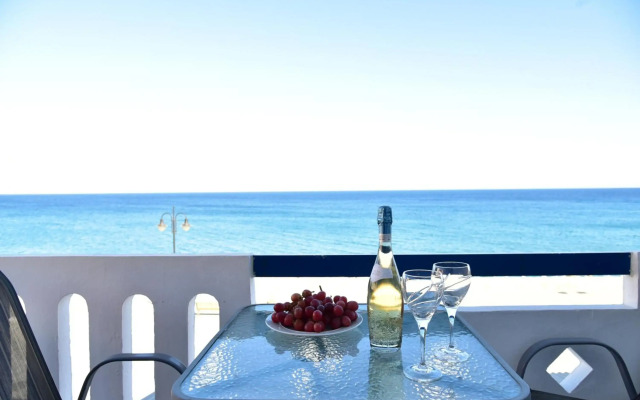 Petrakis Sea View