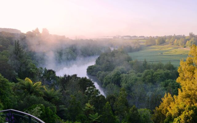 River Vista Lodge