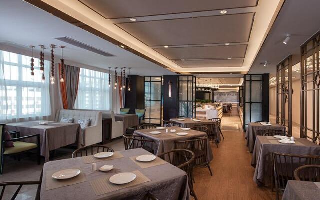 Vienna International Hotel Guangxi Guilin Diecai Wanda High-Speed Railway Station