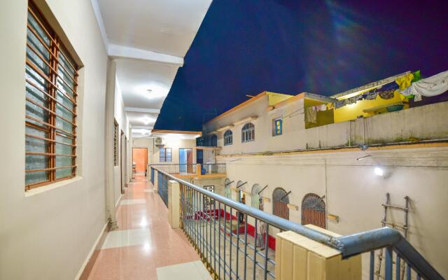 SPOT ON 64844 Shashi Prabha Palace