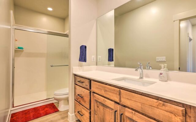 Stunning Adobe Home Overlooking Silver Reef