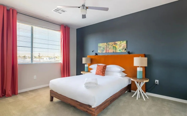 CozySuites at Vela Camelback