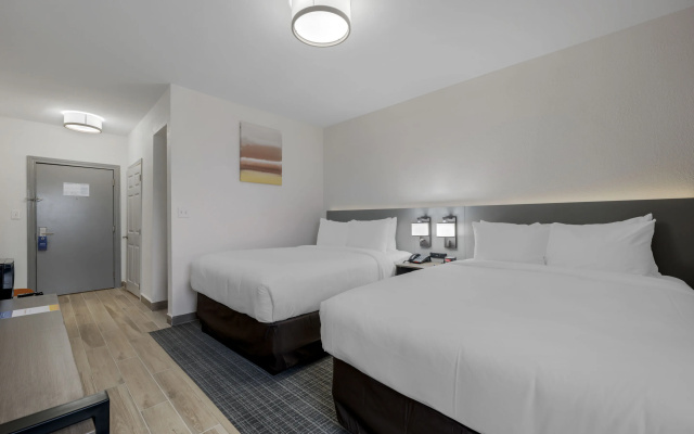 Comfort Inn & Suites Copley Akron