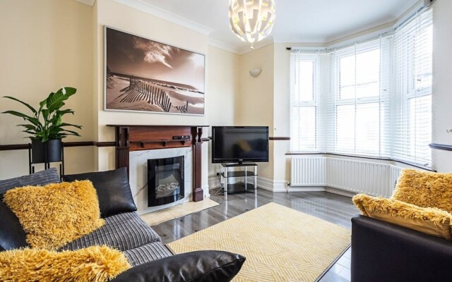 Comfortable 4-bed House