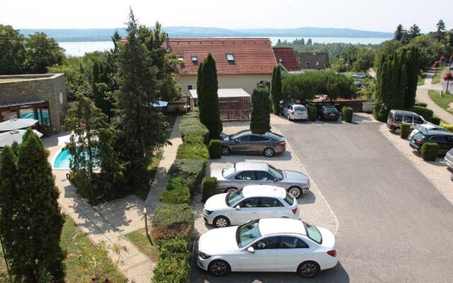 Adler Hotel s tterem