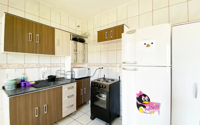 Maravilhoso sobrado com piscina e cascata