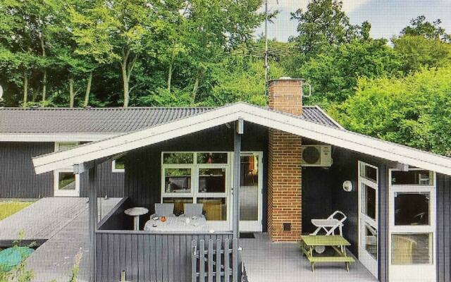 Beautiful Holiday Home in Glesborg With Terace