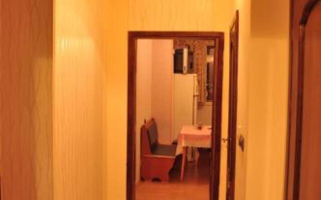 2 OTAğLı YAXşı TəMIRLI MəNZIL G�NL�K ICARə VERILIR