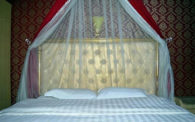 Red Star Business Hotel