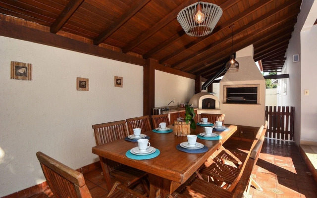Elegante Casa com Piscina - João Paulo