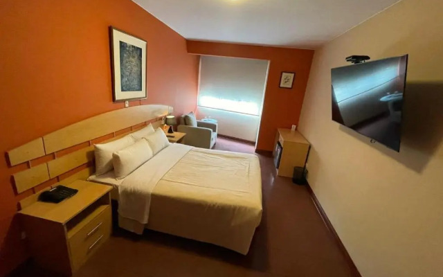 Javier Prado Inn