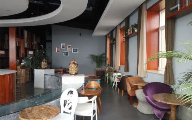 Melotan Hotel