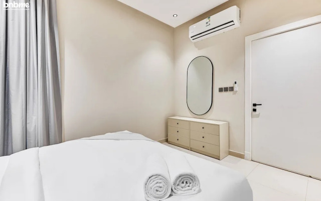 bnbmehomes-Aesthetic 3BR nr Airport-D4