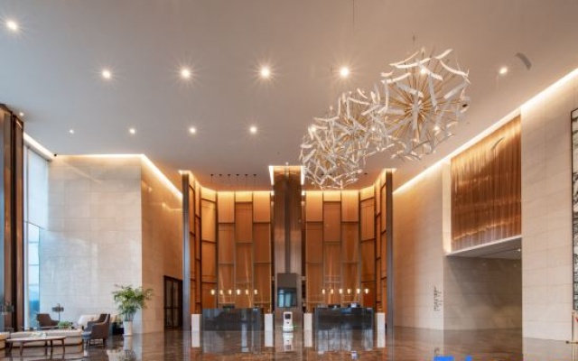 World Hotel (Linyi Pingyi )