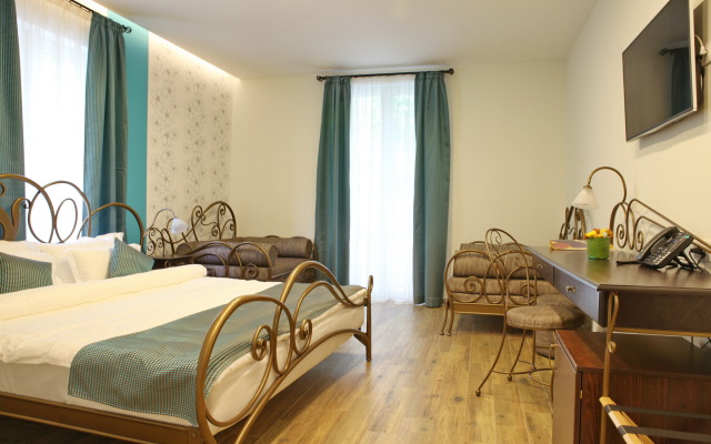 Garni Hotel Dum