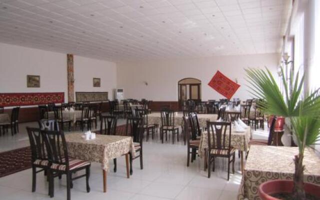 Hayat Inn